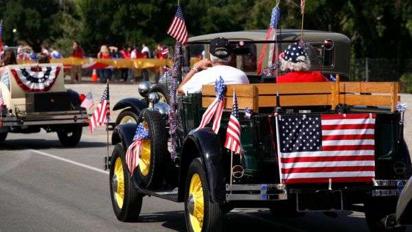 Enjoy the nation's 1st fourth of july parade in downtown gatlinburg.