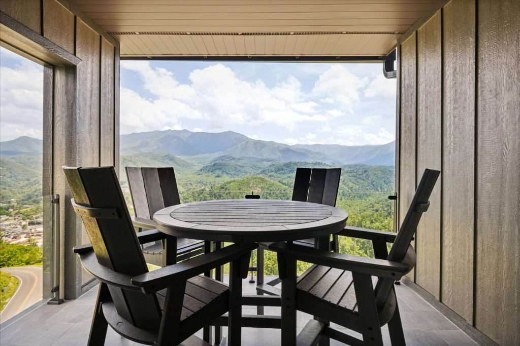 Three Bedroom Penthouse Sleeps 8 Highlands Vacation Rental Condos Gatlinburg Tennessee