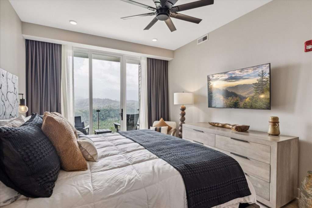 Two Bedroom Best Gatlinburg Condos The Highlands of the Smokies