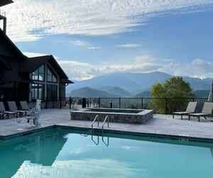 Why Highlands of the Smokies is one of the best new places to stay in Gatlinburg Tennessee 